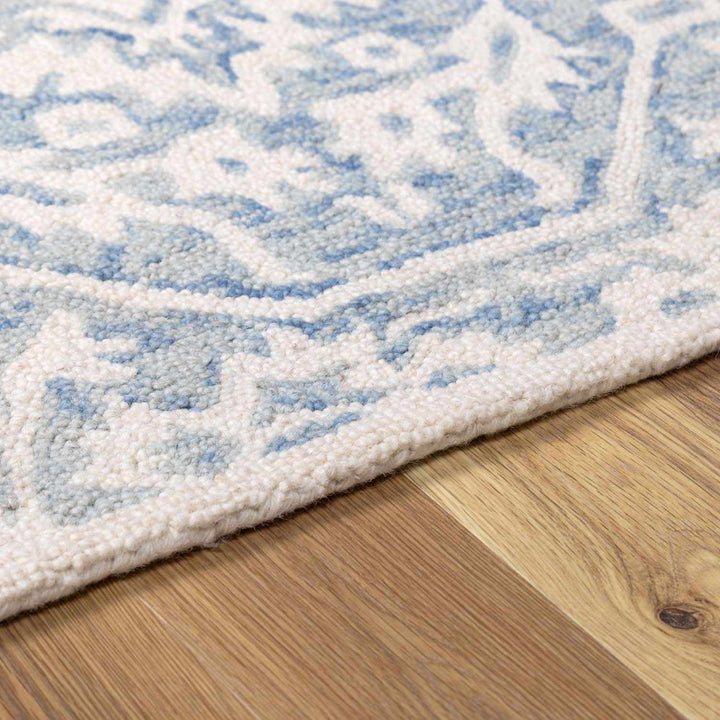 Gagebrook Traditional Blue And White Wool Area Rug - The Rug Decor