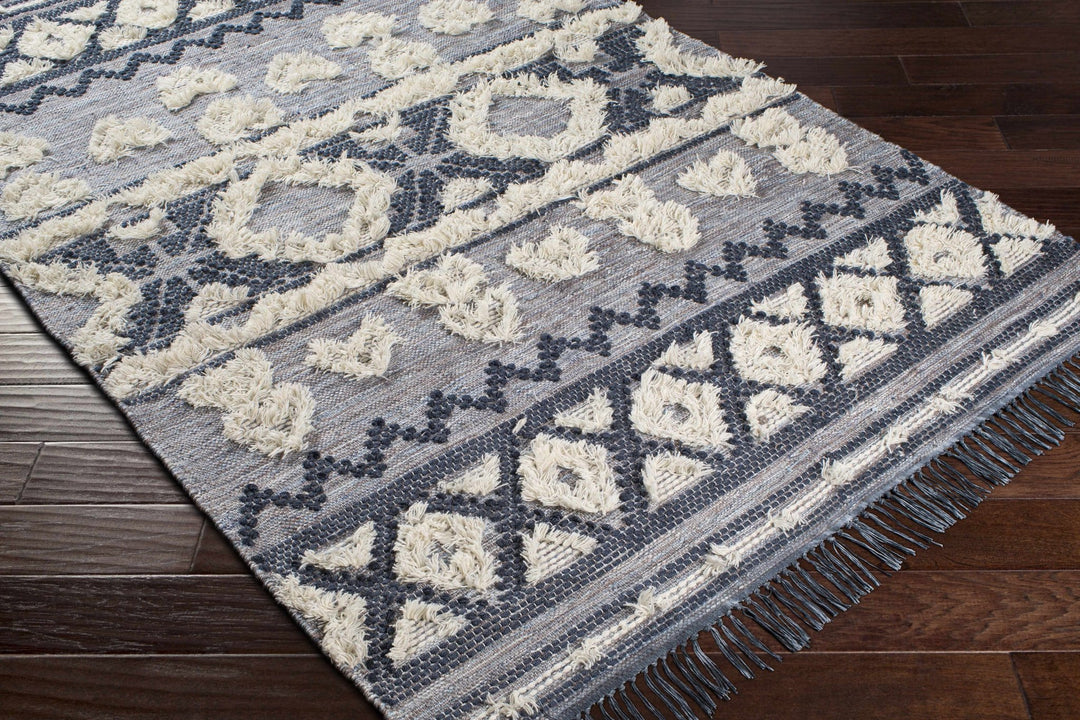 Gakona Modern Style Gray And Ivory Hand Woven Area Rug - The Rug Decor