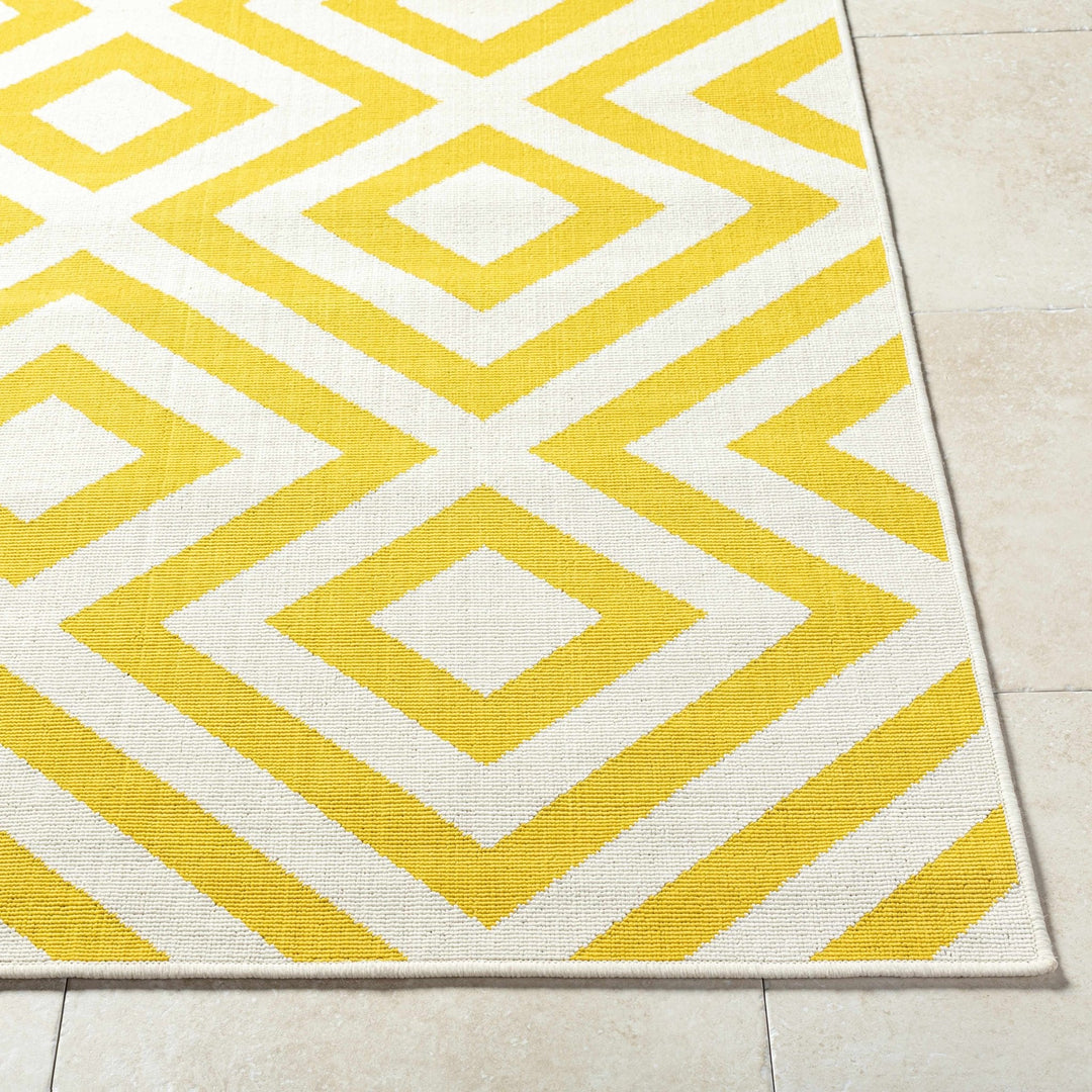 Geometrical Spilsby Yellow And White Machine Woven Outdoor Rug - The Rug Decor