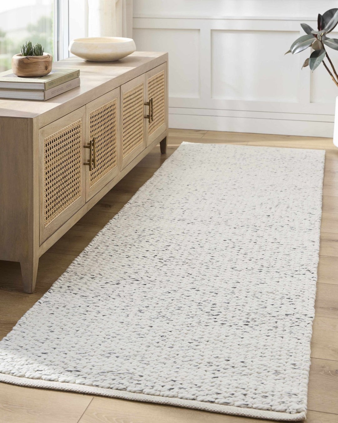 Gilad Contemporary Gray And Beige Area Rug - The Rug Decor