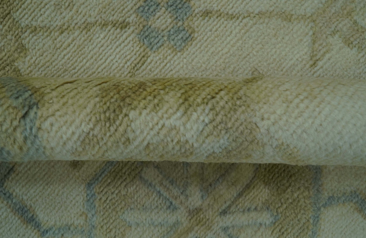 Hand Knotted Ivory And Blue Traditional Oushak Design 8x10 Wool Area Rug - The Rug Decor