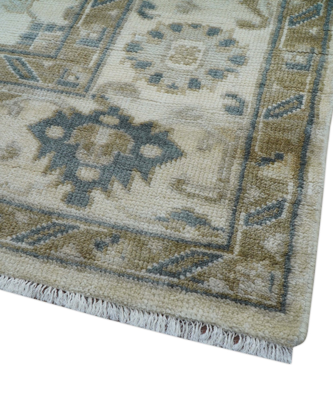 Hand Knotted Traditional Oushak Design Ivory And Gray 6x9 Wool Rug - The Rug Decor