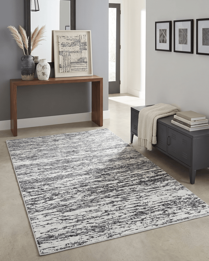 Hand Made 5x8 Black and Ivory Wool Area Rug - The Rug Decor