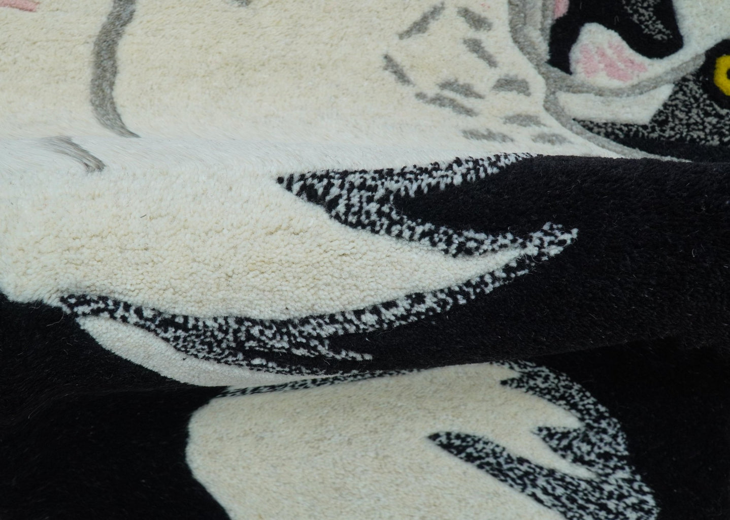 Hand Tufted 2x3 Animal Black And White Cat Wool Area Rug - The Rug Decor