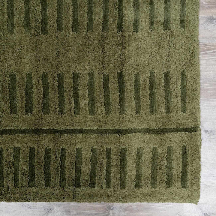 Hand Tufted Green Contemporary Style Wool Rug - The Rug Decor