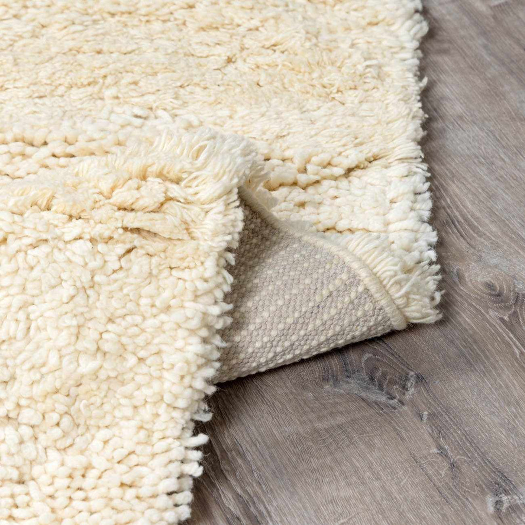 Hand Woven Kettering Plus Modern Solid Cream Wool Rug - The Rug Decor