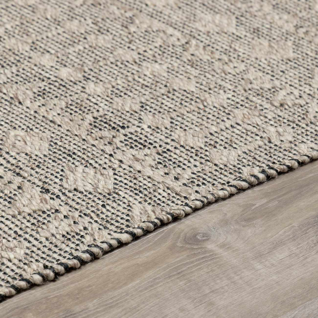 Hanston Modern Style Beige And Black Hand Woven Area Rug - The Rug Decor