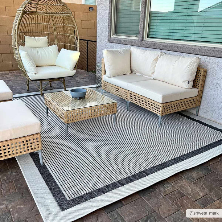 Hevel Modern Geometrical Gray And Charcoal Rug - The Rug Decor