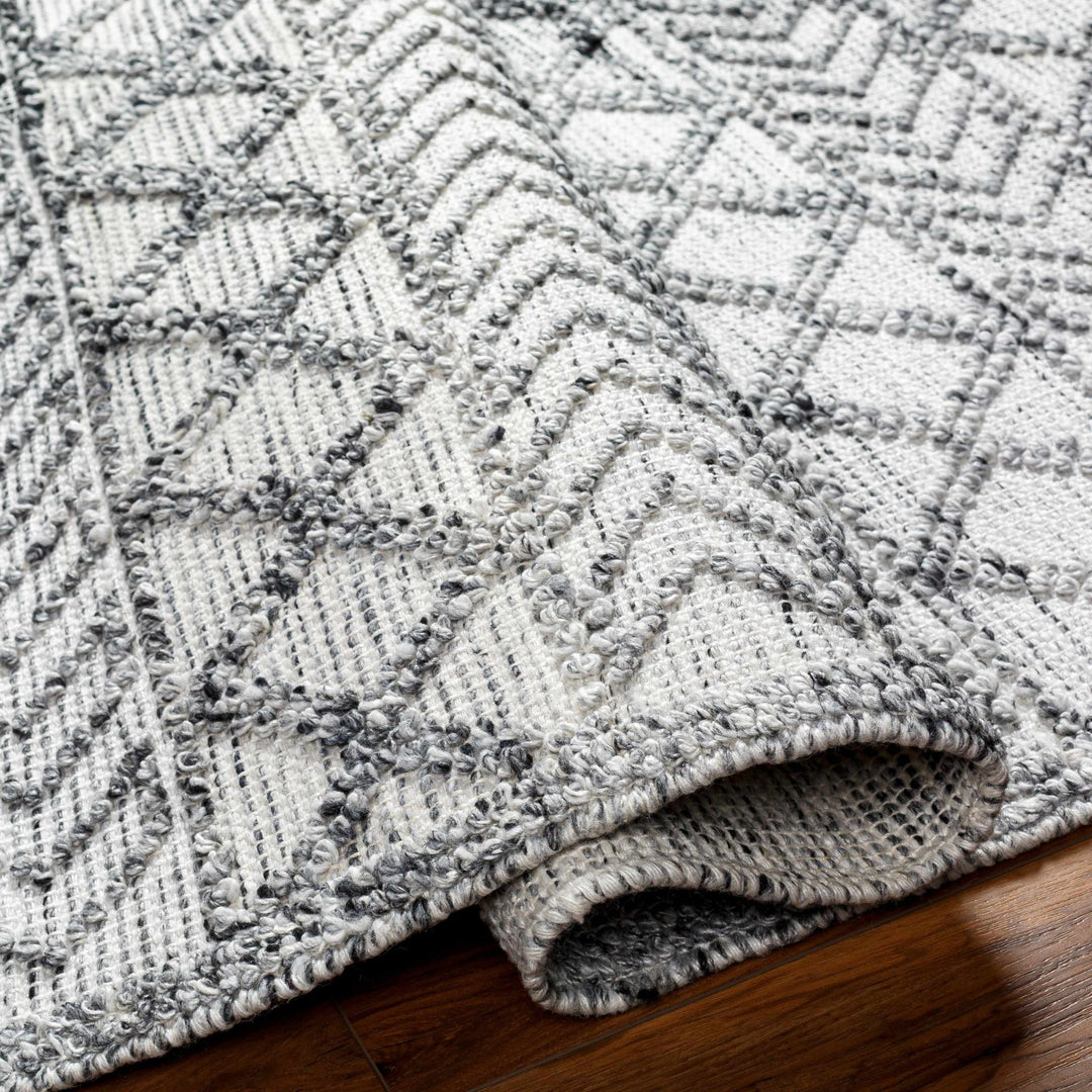 Hosa Modern Geometric Design Gray And Ivory Hand Woven Rug - The Rug Decor
