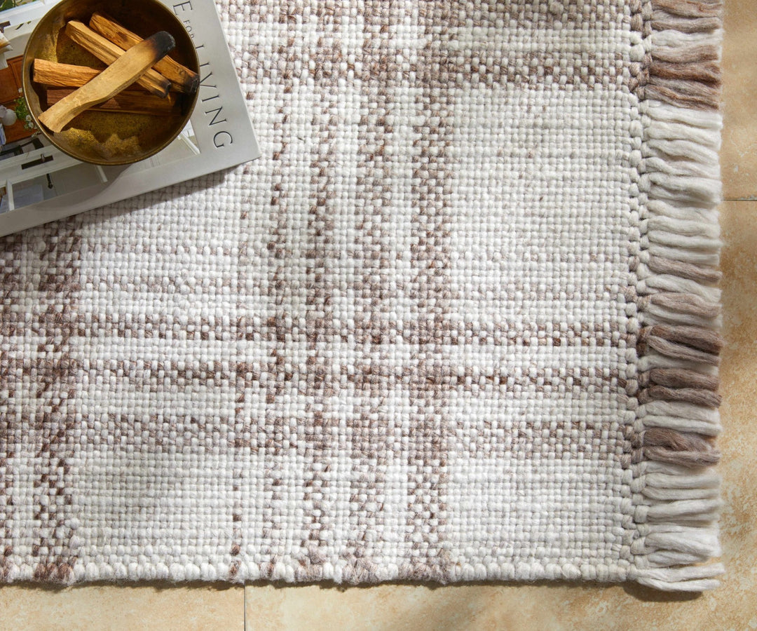 Inara Contemporary Brown And Ivory Area Rug - The Rug Decor