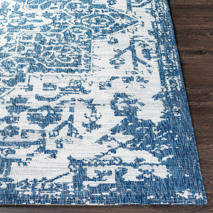 Inkberrow Blue And Ivory Traditional Style Indoor Outdoor Area Rug