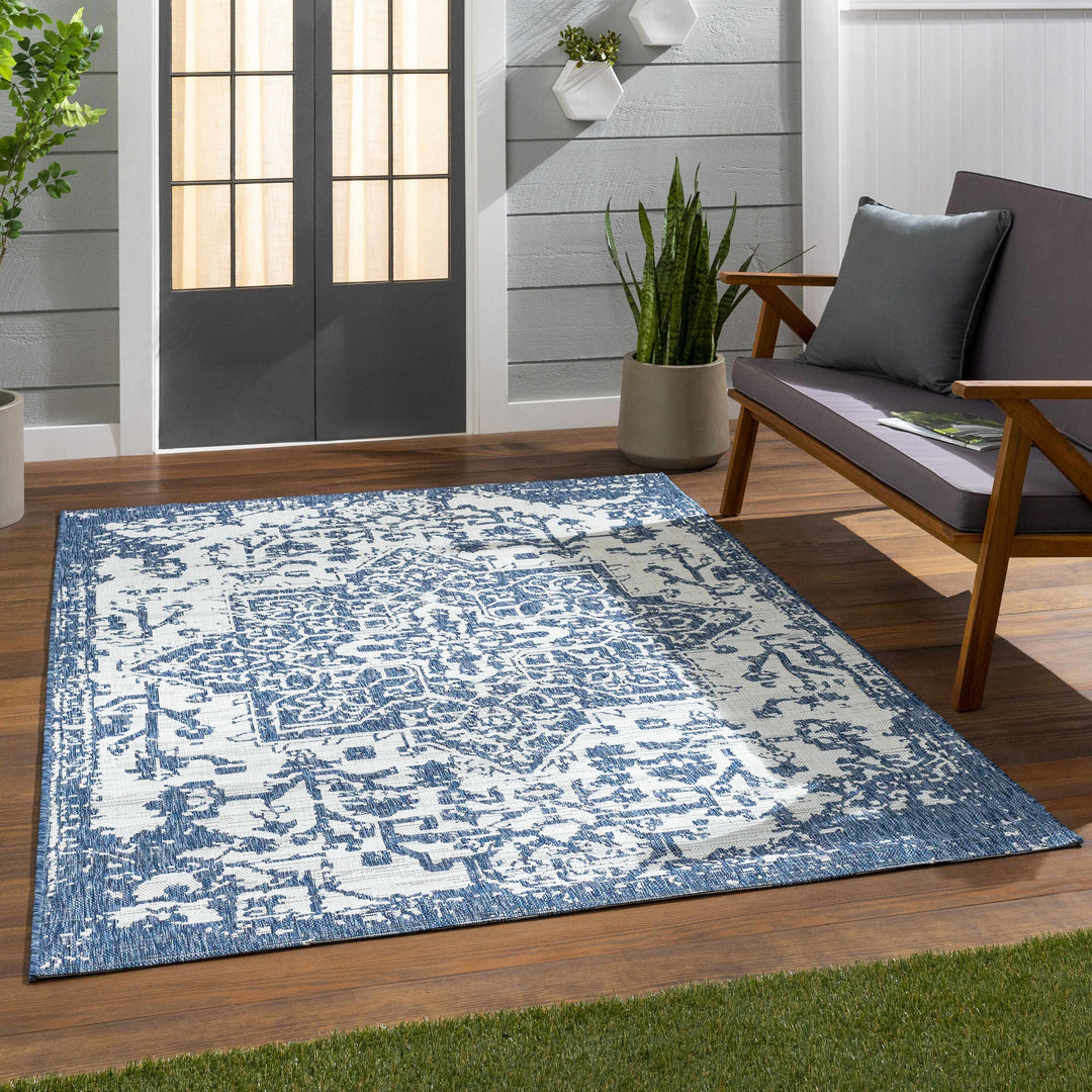 Inkberrow Blue And Ivory Traditional Style Indoor Outdoor Area Rug