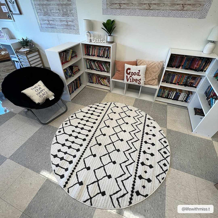 Ivory and Charcoal Traditional Tribal Design Multi size area rug - The Rug Decor
