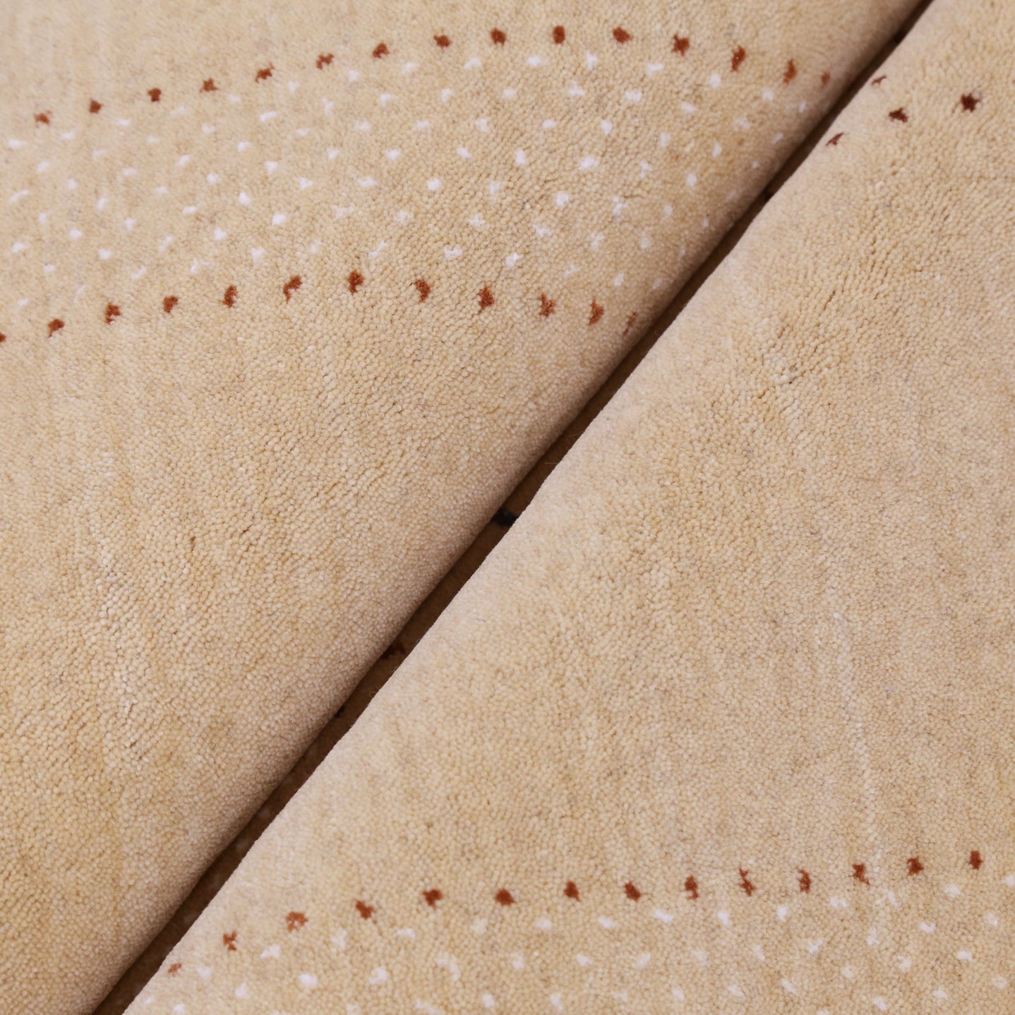 Ivory Contemporary Design Hand Loomed Wool Area Rug - The Rug Decor