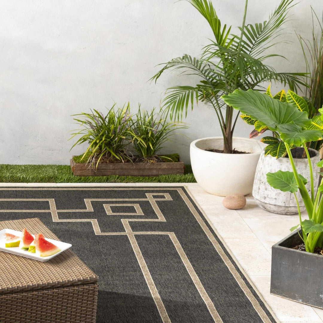 Janamuato Geometric Cement Outdoor Planter – Taupe & Ivory - The Rug Decor