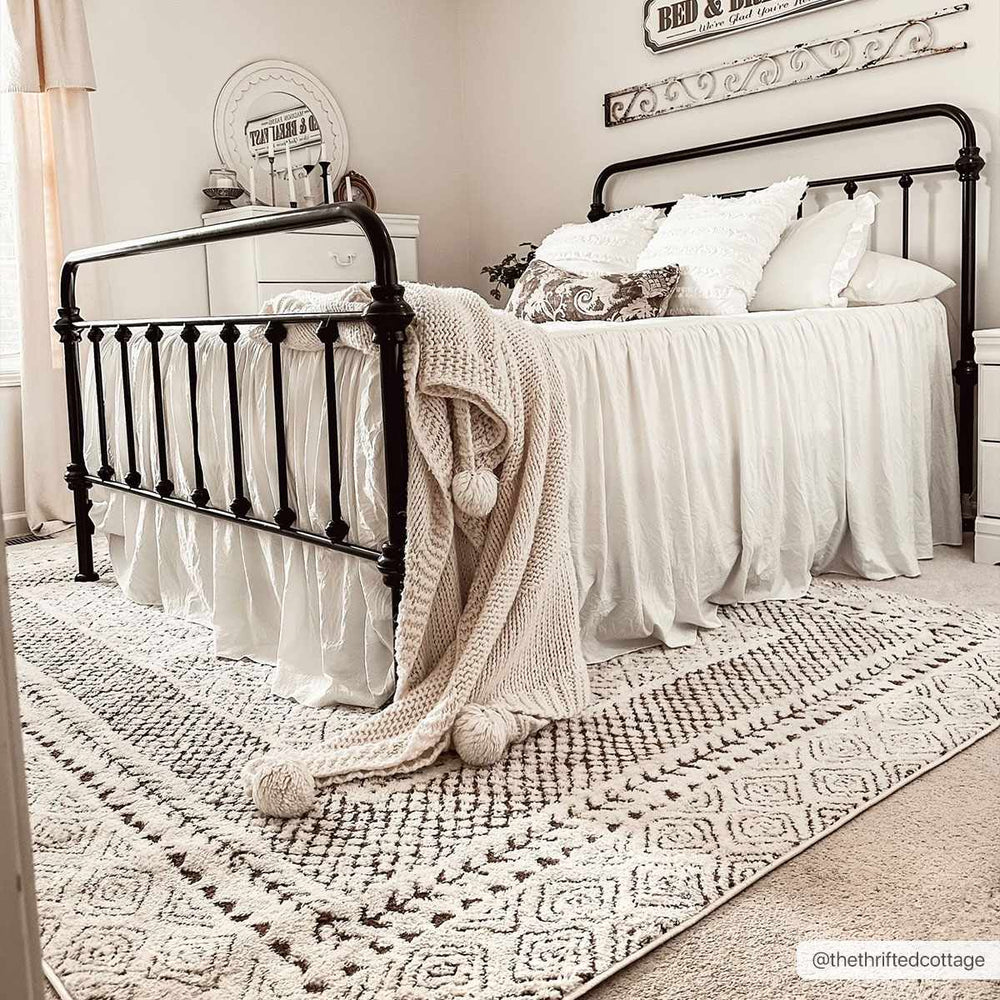 Julio Modern Geometrical Ivory And Brown Area Rug - The Rug Decor