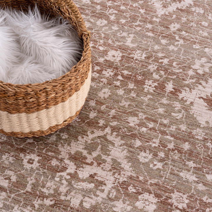 Kaongkod Traditional Style Ivory And Brown Area Rug - The Rug Decor