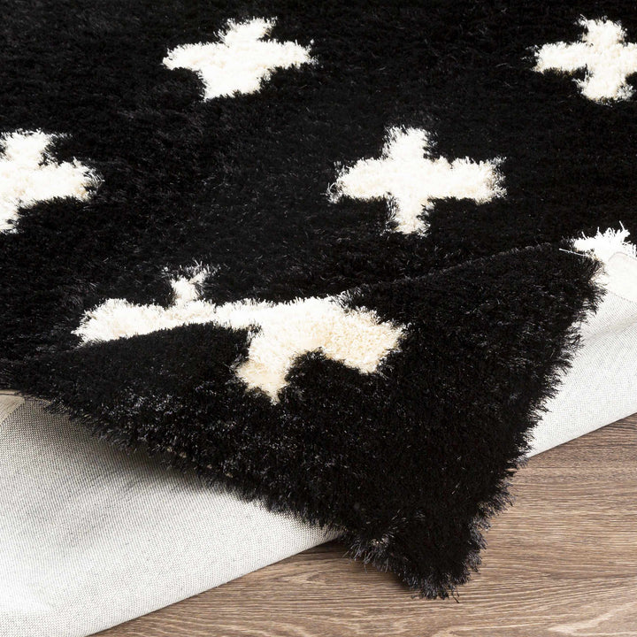 Keperra Modern Style Black And Ivory Hand Tufted Area Rug