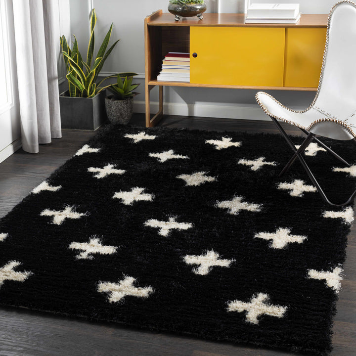 Keperra Modern Style Black And Ivory Hand Tufted Area Rug