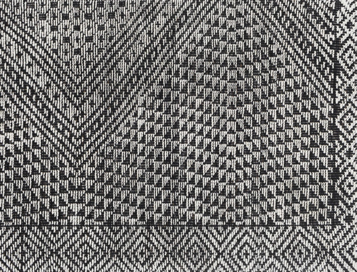 Londontowne Modern Style Ivory And Black Hand Knotted Area Rug - The Rug Decor