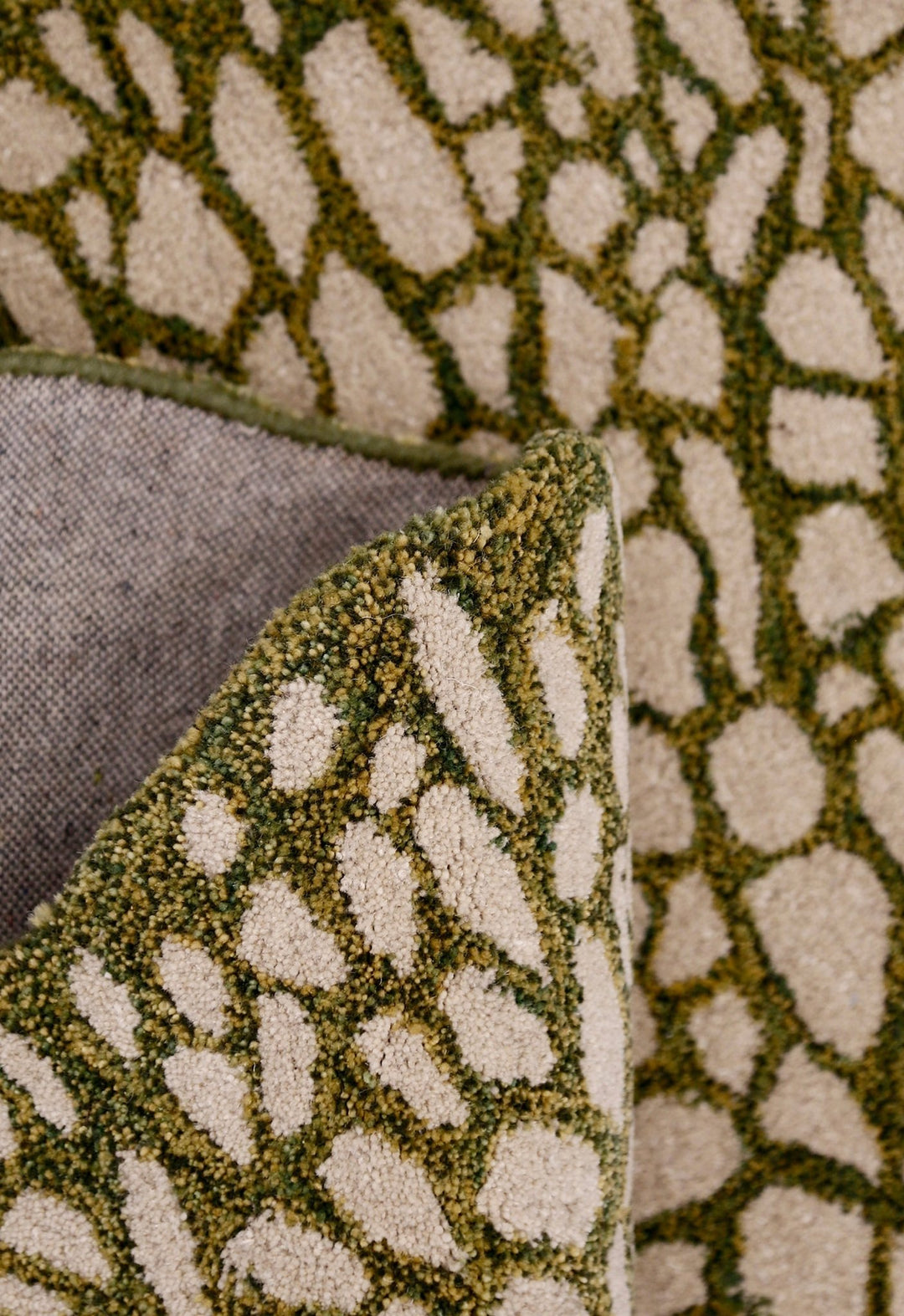 Lotus Lace Green Hand Tufted Wool Area Rug - The Rug Decor