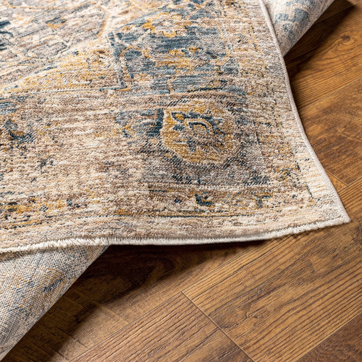 Machine Woven Traditional Style Blue And Beige Rug - The Rug Decor