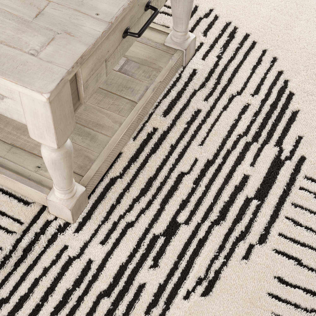Mahsa Modern Geometric Design Cream And Black Rug - The Rug Decor
