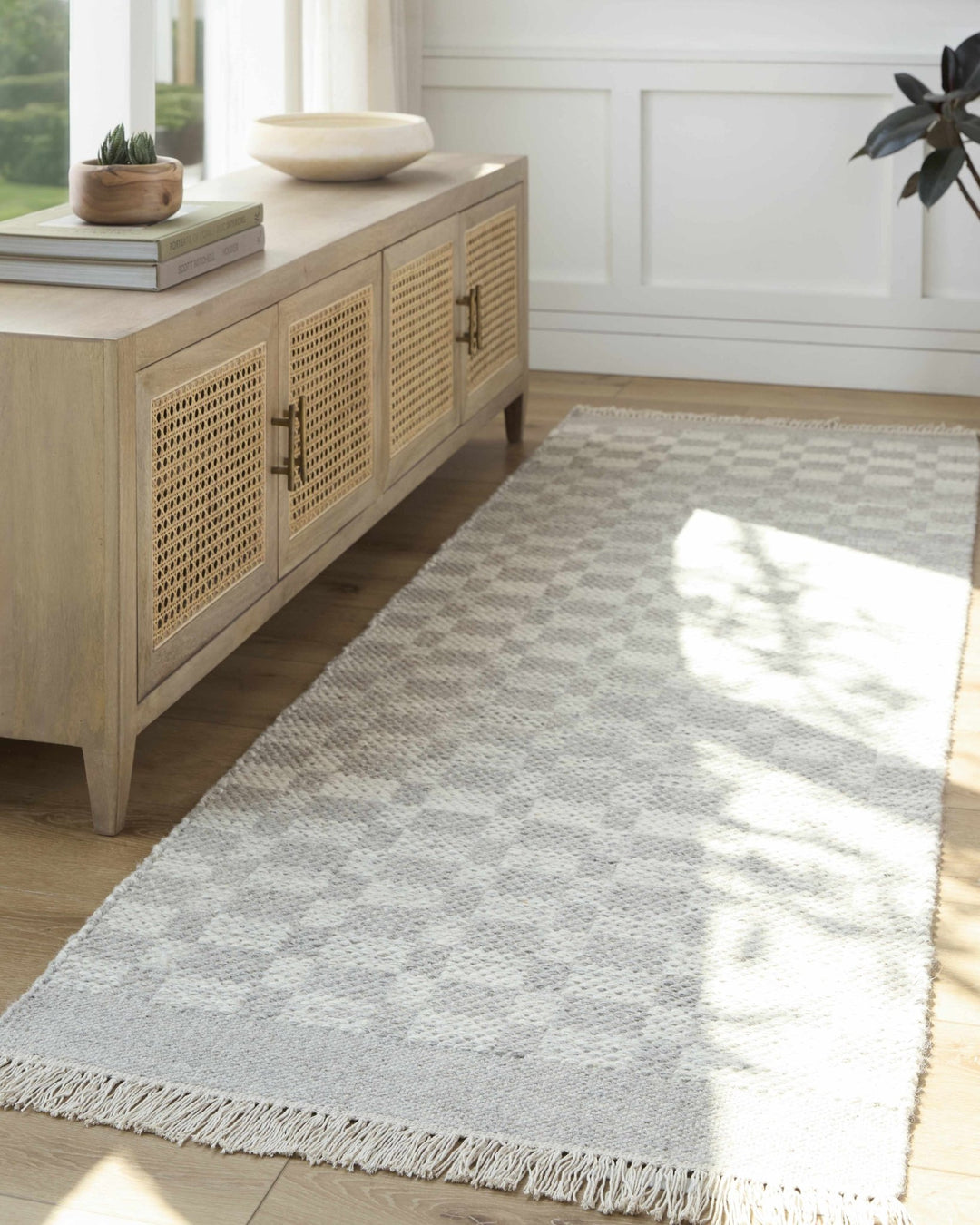 Meira Modern Geometric Design Gray And Ivory Hand Woven Wool Rug - The Rug Decor
