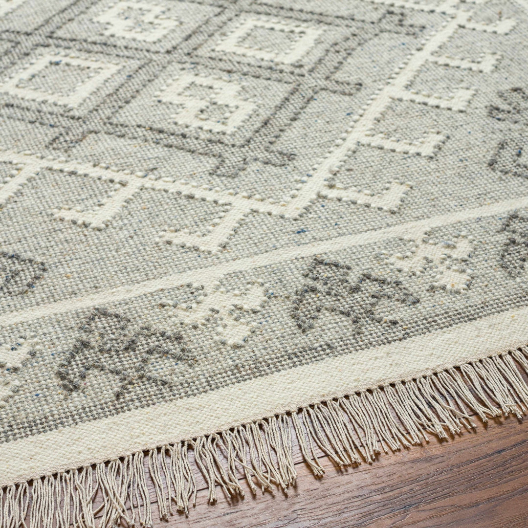 Memo Contemporary Geometrical Gray And Ivory Area Rug - The Rug Decor