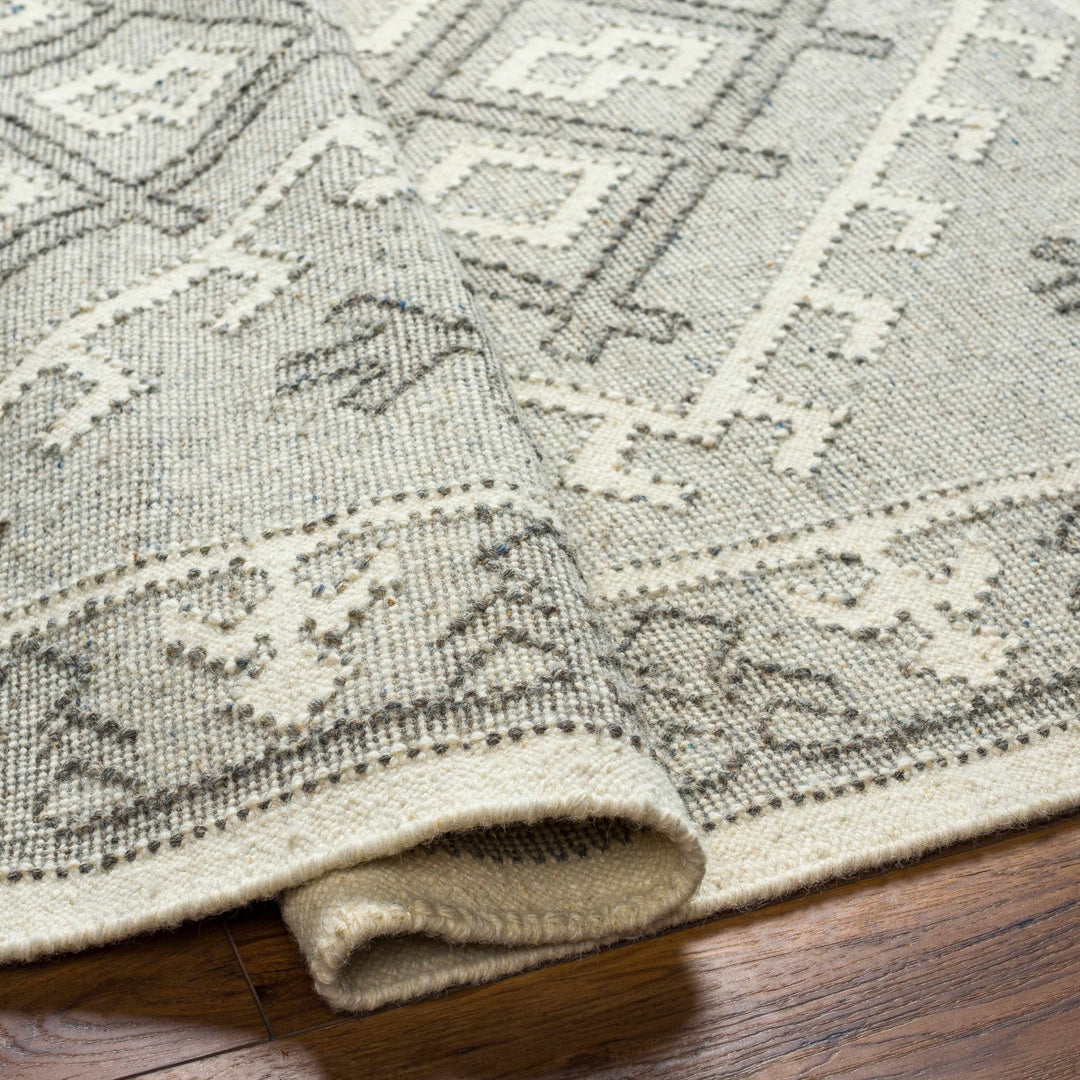 Memo Contemporary Geometrical Gray And Ivory Area Rug - The Rug Decor
