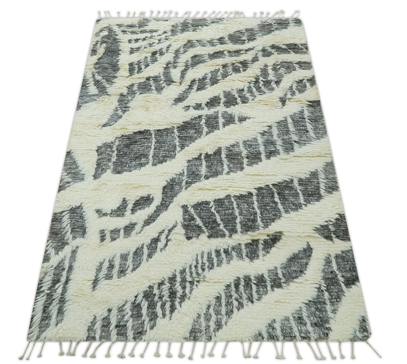 Modern Abstract 5x8 Ivory and Charcoal Texture Moroccan Style Plush Pile wool Rug - The Rug Decor