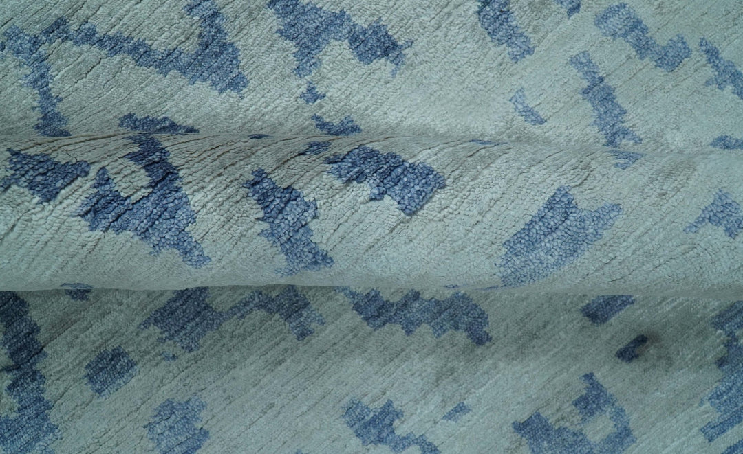 Modern Abstract Blue And Gray Hand Knotted 6x9 Bamboo Silk Area Rug - The Rug Decor