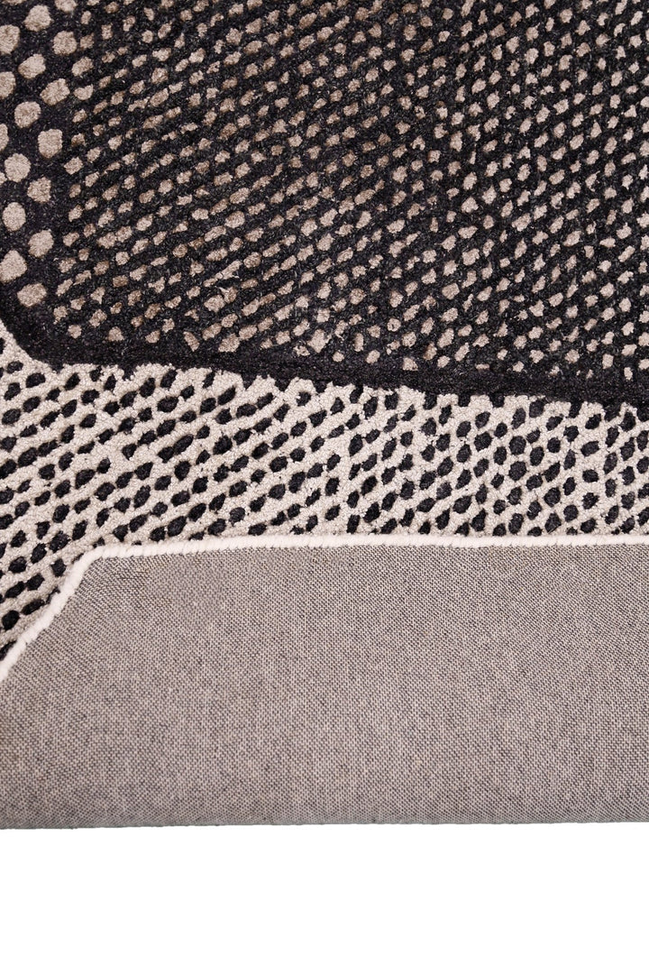 Modern Dotted Mesh Black Hand Tufted 5x8 Wool Area Rug - The Rug Decor