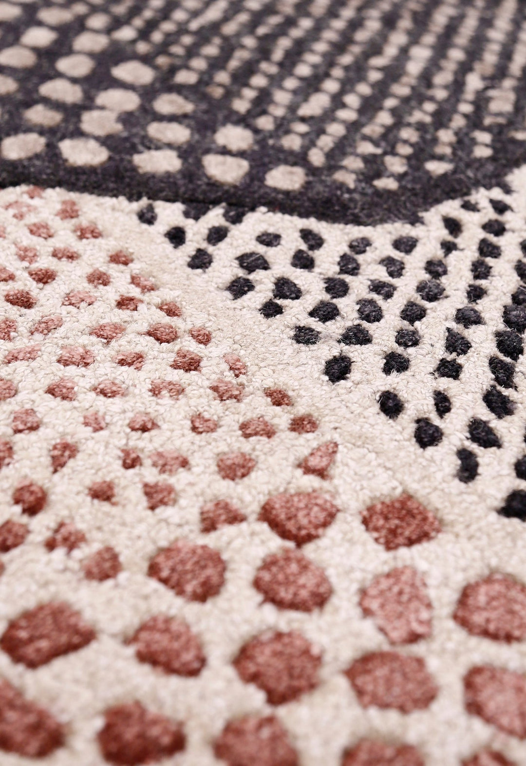 Modern Dotted Mesh Black Hand Tufted 5x8 Wool Area Rug - The Rug Decor