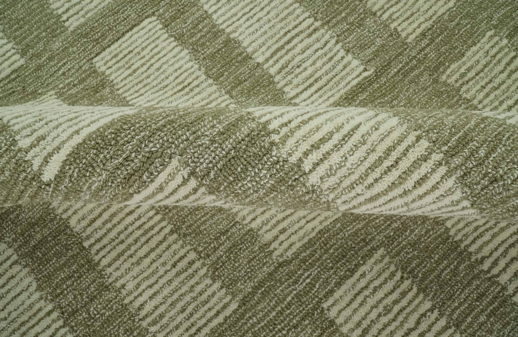 Modern Geometrical Olive and Ivory Textured Hand Tufted wool Rug – The ...