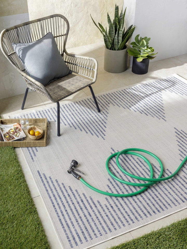 Modern Geometrical Style Blue And Ivory Area Rug - The Rug Decor