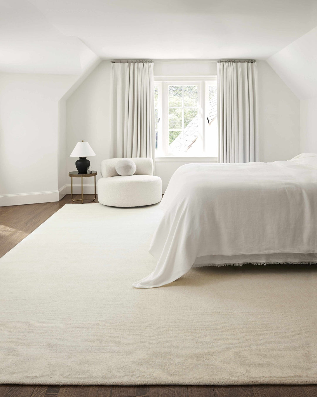Modern Solid Plain Ivory Hand loomed Multi size Wool Area Rug - The Rug Decor
