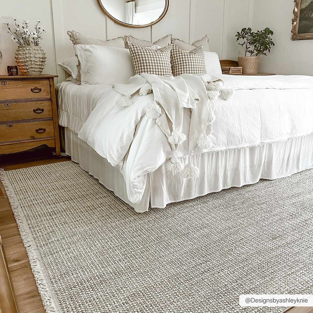 Modern Style Flatwoven Cream Area Rug - The Rug Decor