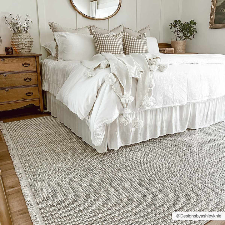 Modern Style Flatwoven Cream Area Rug - The Rug Decor