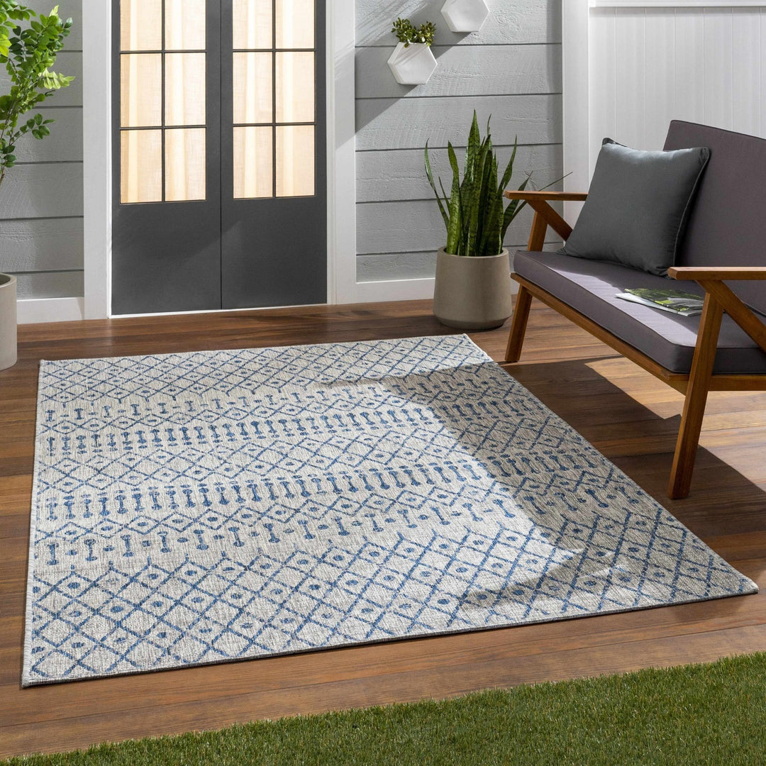 Newbern Modern Geometrical Blue And Gray Machine Woven Outdoor Rug - The Rug Decor