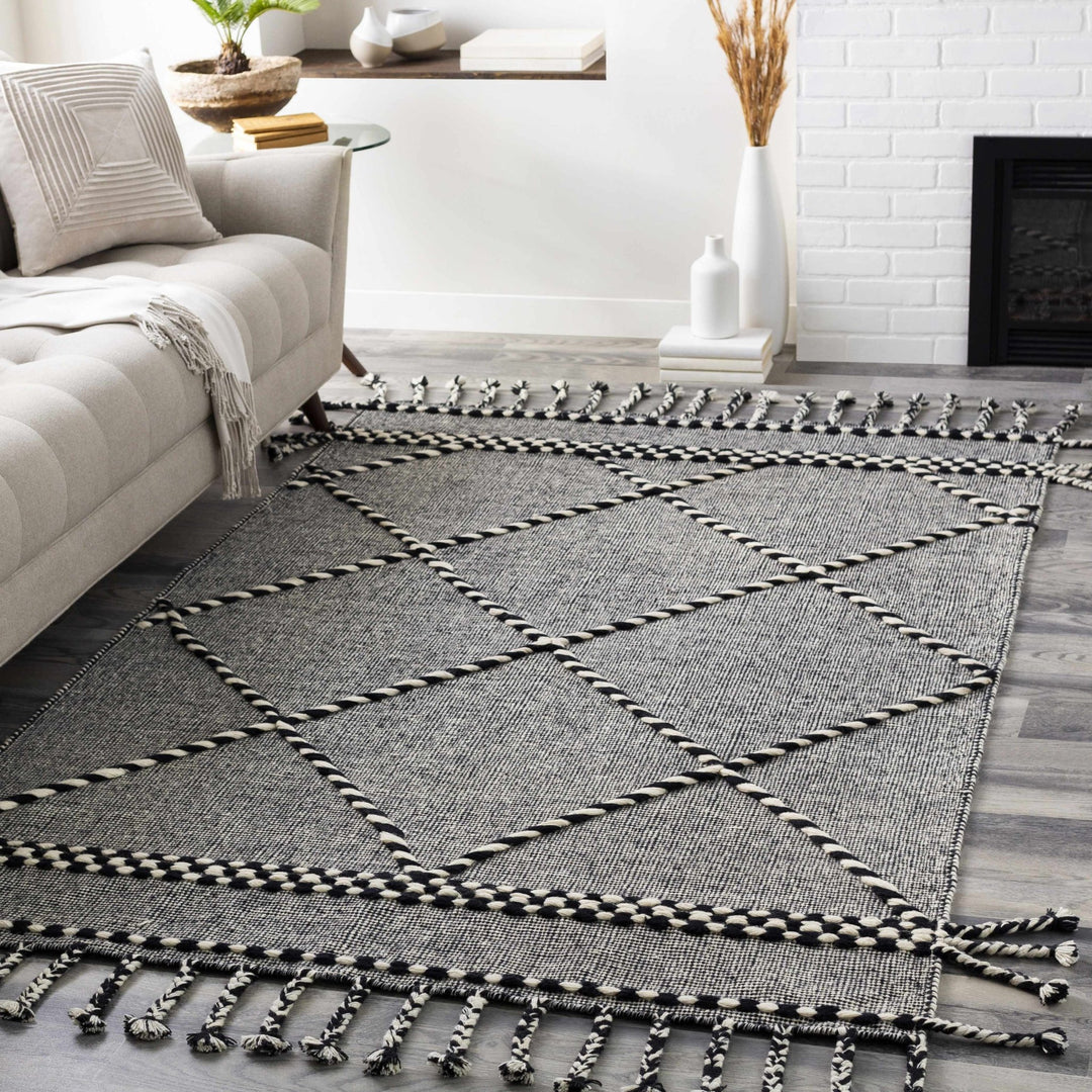 Ninderry Contemporary Design Ivory And Black Hand Woven Wool Rug - The Rug Decor