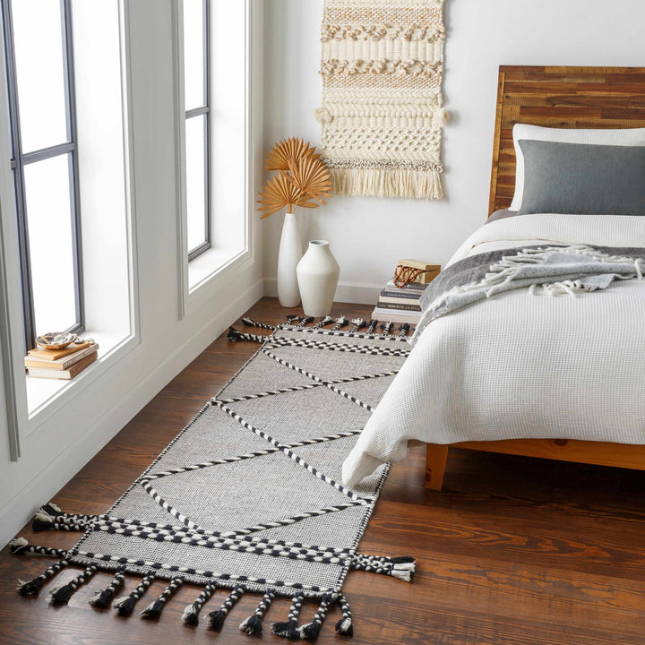 Ninderry Contemporary Design Ivory And Black Hand Woven Wool Rug - The Rug Decor