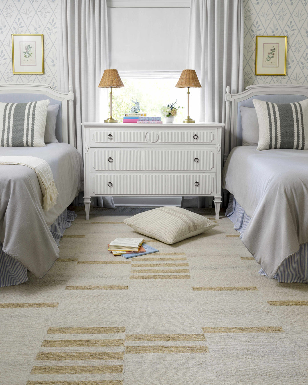 Max Modern Abstract Beige Hand Tufted Wool Area Rug