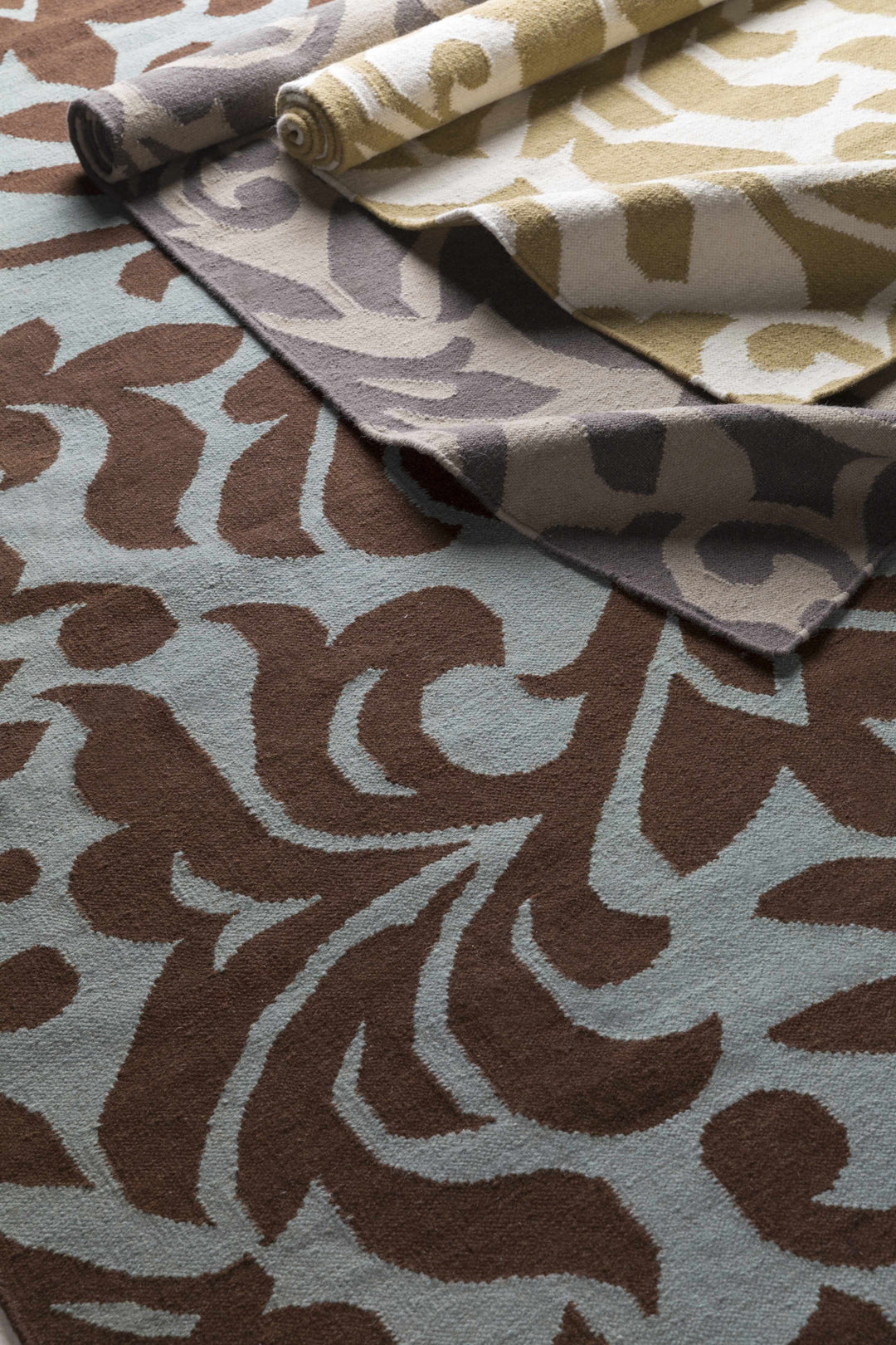 Oppelo Modern Floral Brown And Gray Hand Woven Area Rug