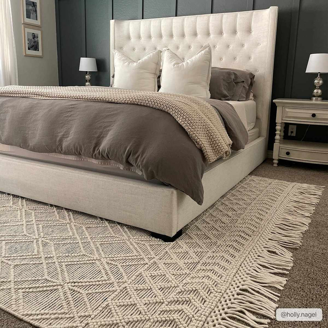 Ossun Bohemian Gray And Ivory Wool Rug - The Rug Decor