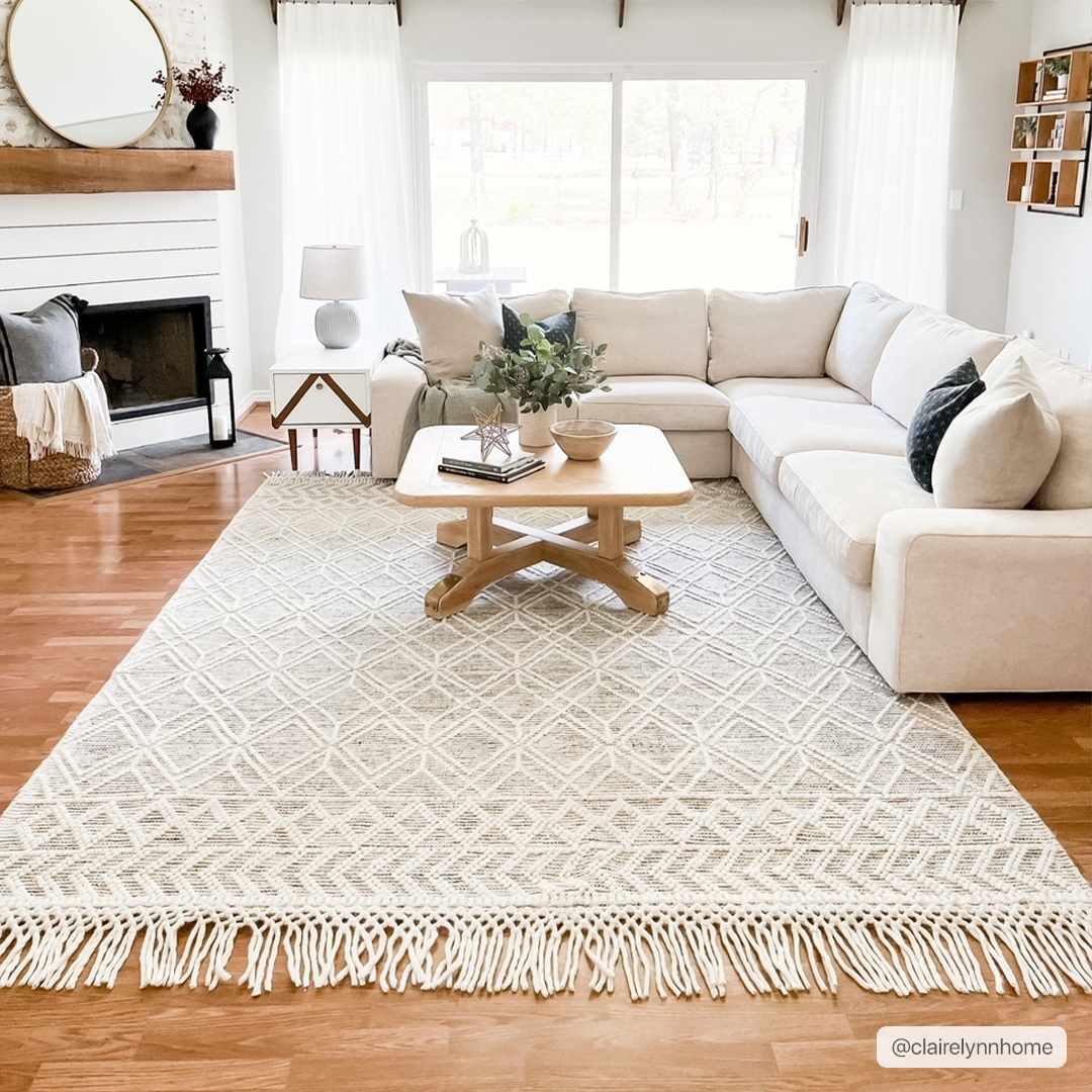 Ossun Bohemian Gray And Ivory Wool Rug - The Rug Decor