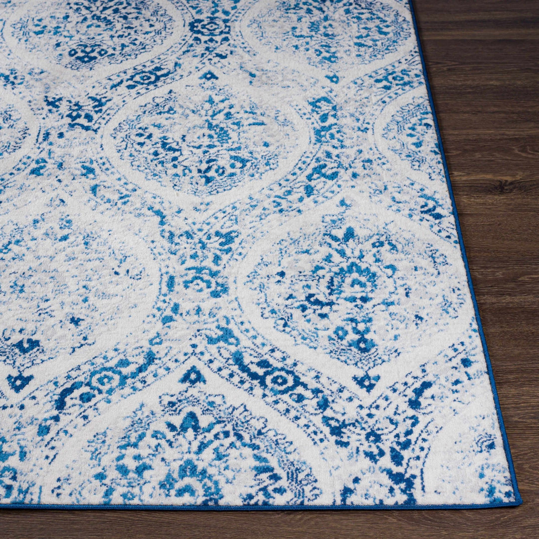 Penrhyndeudraeth Traditional Style Blue And Ivory Area Rug - The Rug Decor