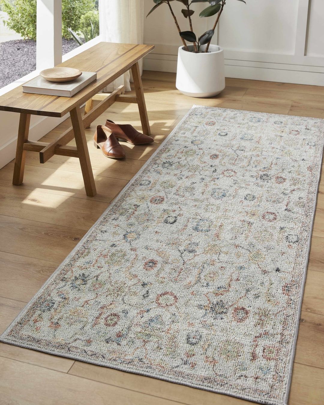 Piera Traditional Style Ivory Washable Area Rug - The Rug Decor