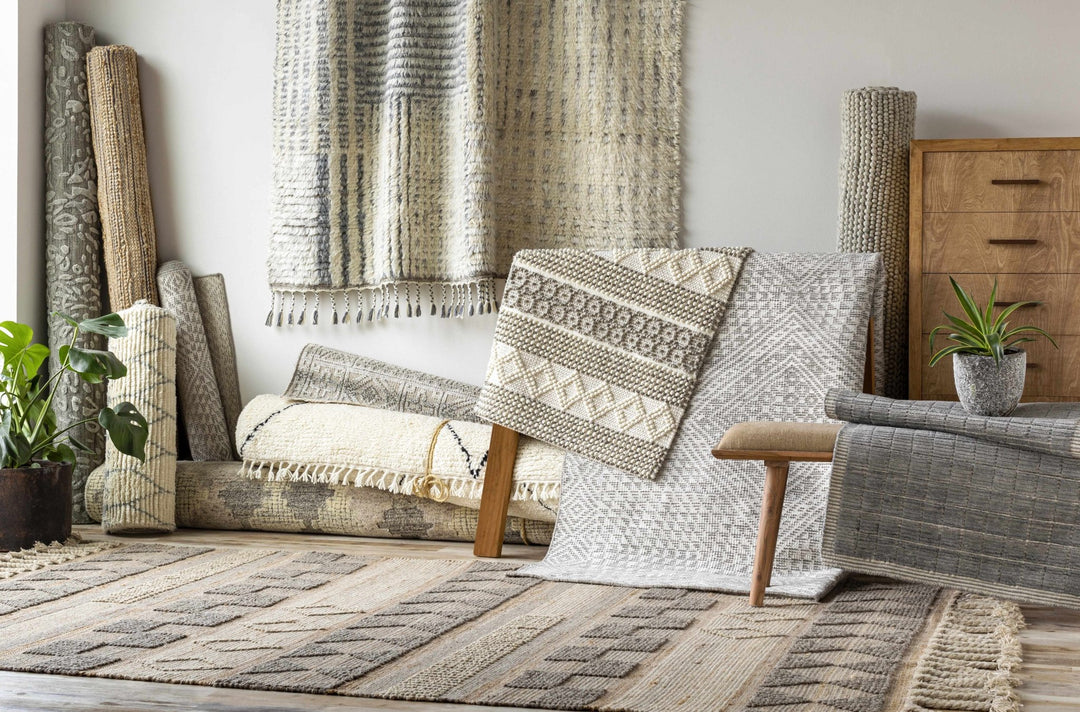 Plean Modern Style Ivory And Gray Hand Knotted Area Rug - The Rug Decor