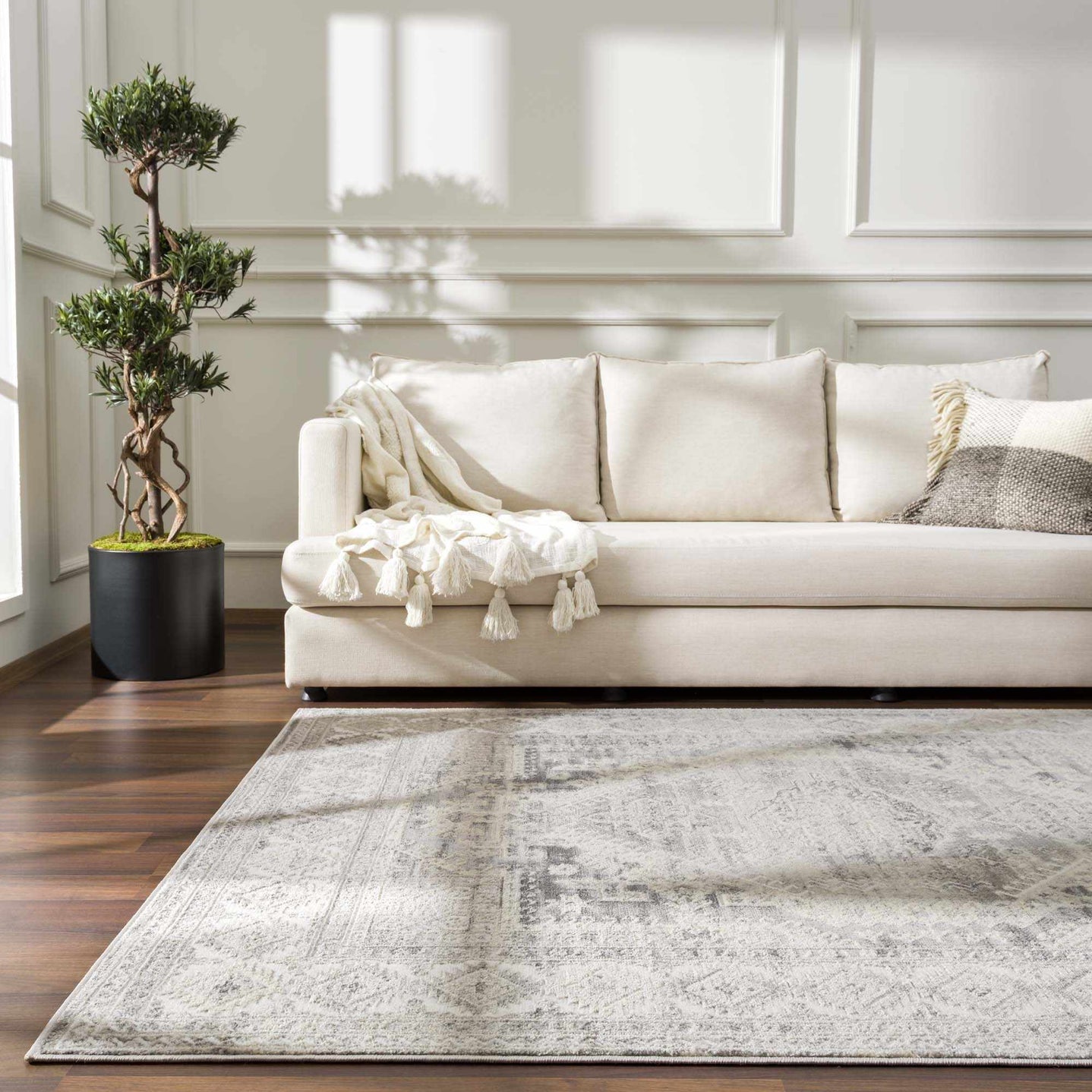 Premium look Beige, Gray and Taupe Traditional Heriz Medallion area rug - The Rug Decor